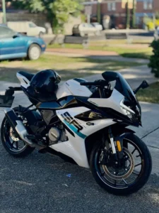 Cfmoto 300sr
