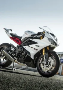Triumph Daytona 675r
